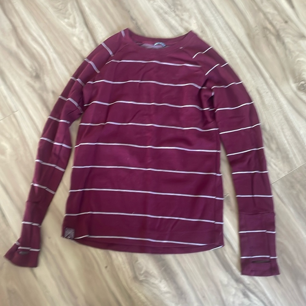 Oiselle wazzie wool-thicker version long sleeve. No rips, holes or stains